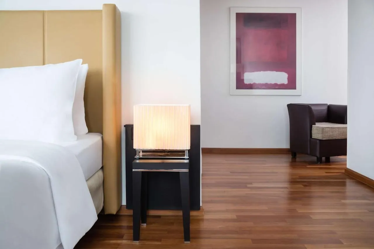Lindner Hotel Frankfurt Main Plaza, Part Of Jdv By Hyatt Frankfurt am Main