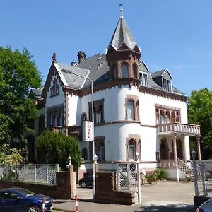 Pensionat Am Berg, Frankfurt am Main