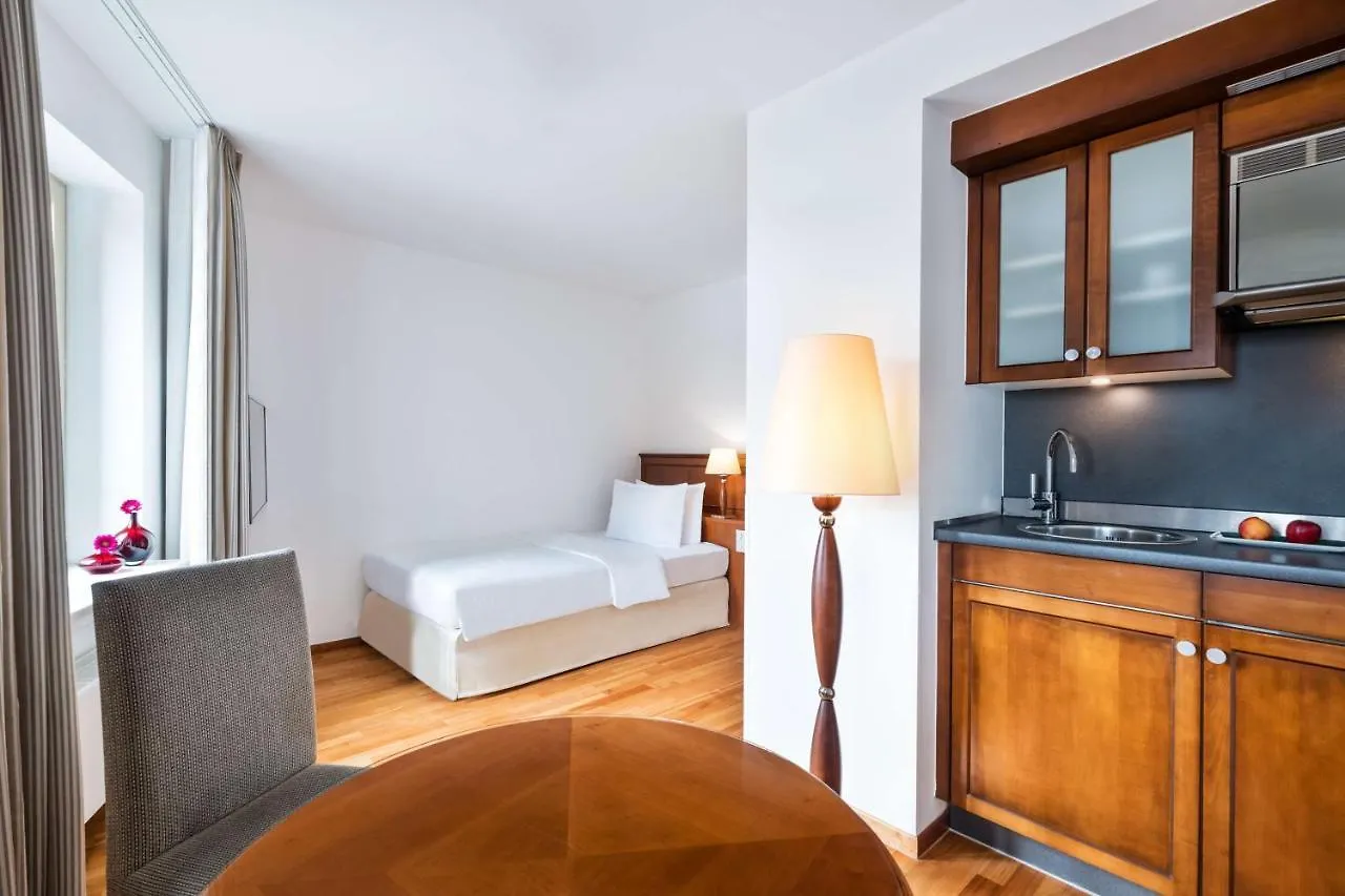 Lindner Hotel Frankfurt Main Plaza, Part Of Jdv By Hyatt Frankfurt am Main