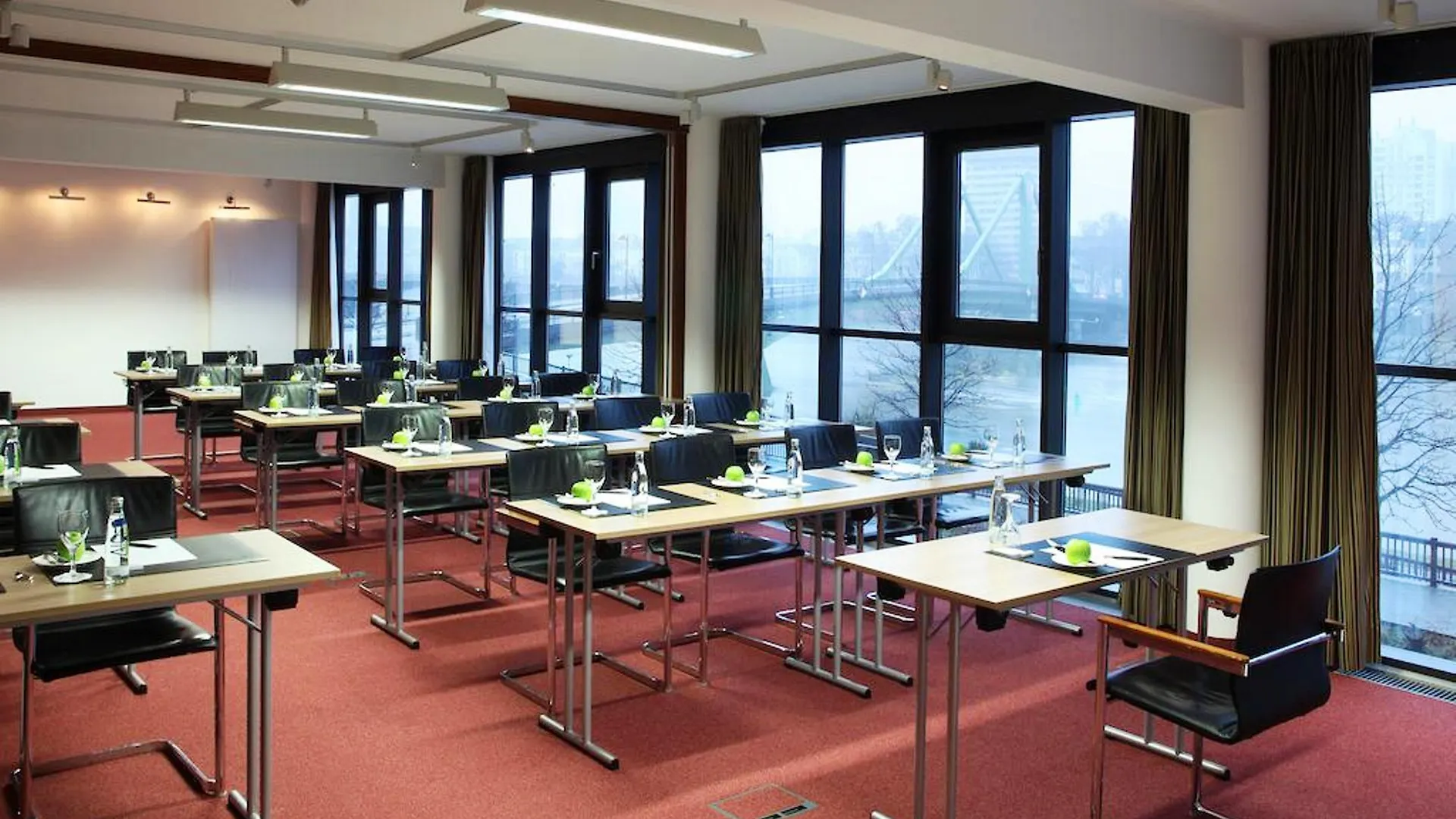 Lindner Hotel Frankfurt Main Plaza, Part Of Jdv By Hyatt Франкфурт-на-Майне Германия